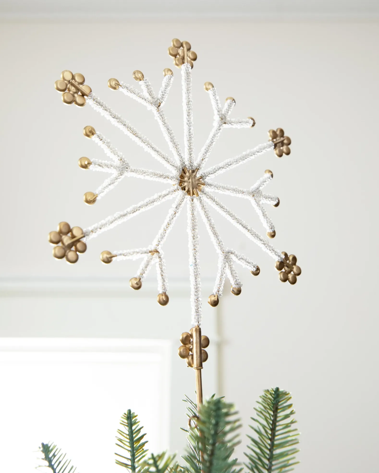 Beaded Snowflake Christmas Tree Toppers