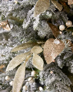 Champagne And Crystal Foliage