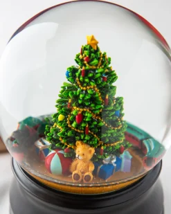 Christmas Moments Musical Snow Globes