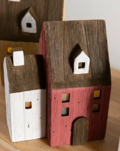 Farmhouse Lit Wood Villages