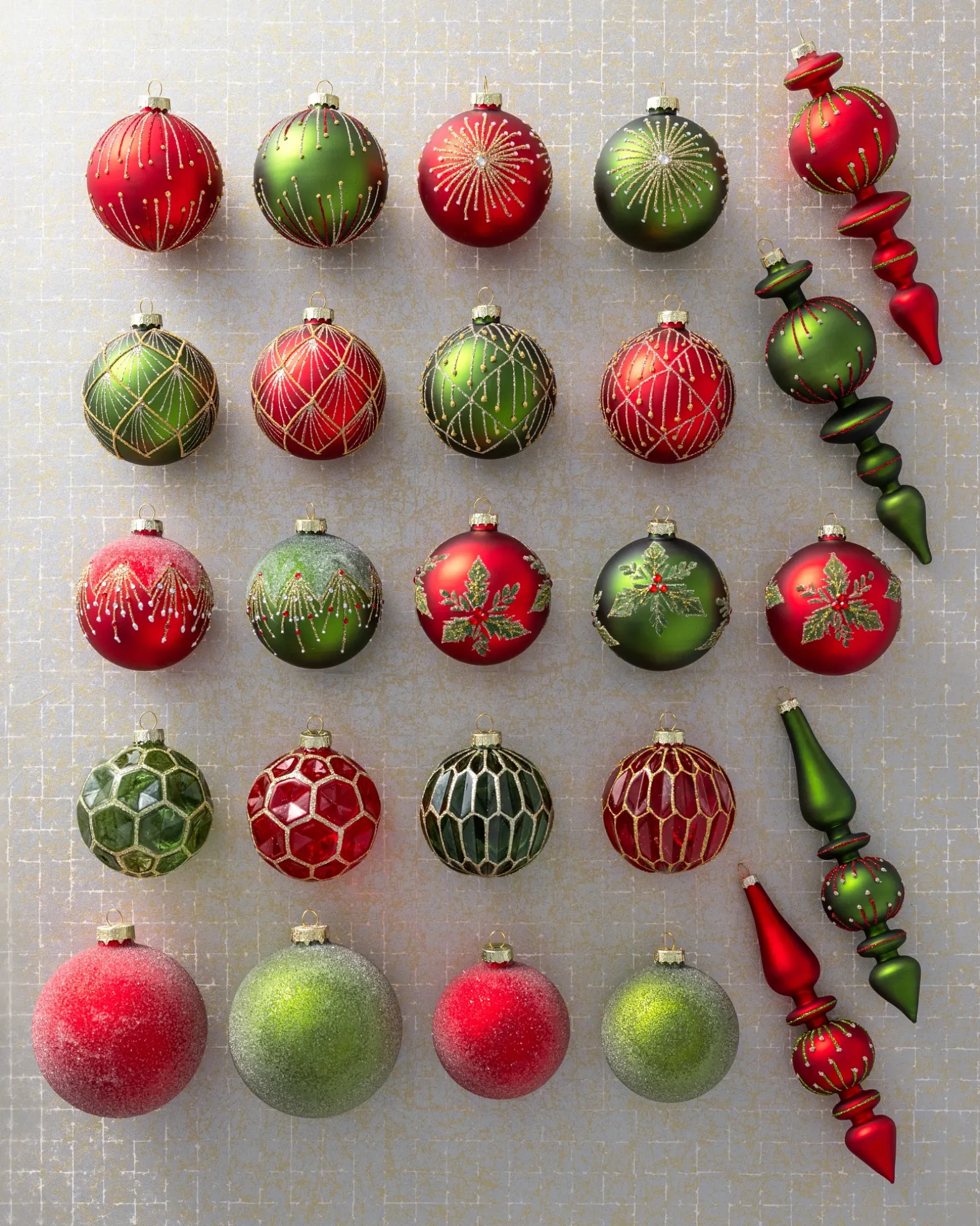 Grand Heritage Christmas Ornament Collection