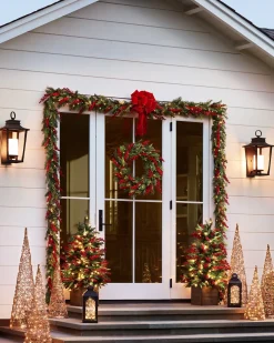 Outdoor Berry Burst Foliage