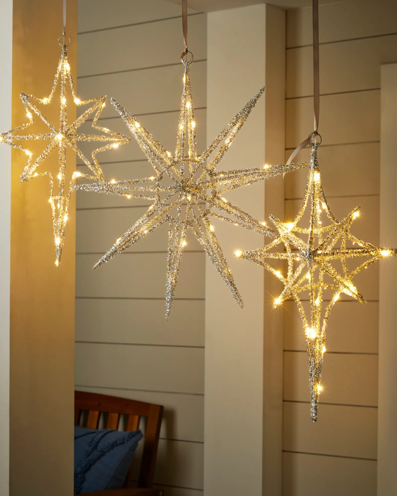 Outdoor Lit Tinsel Stars