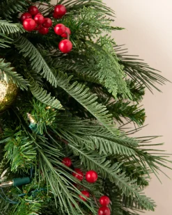 Outdoor Pine Peak Foliage