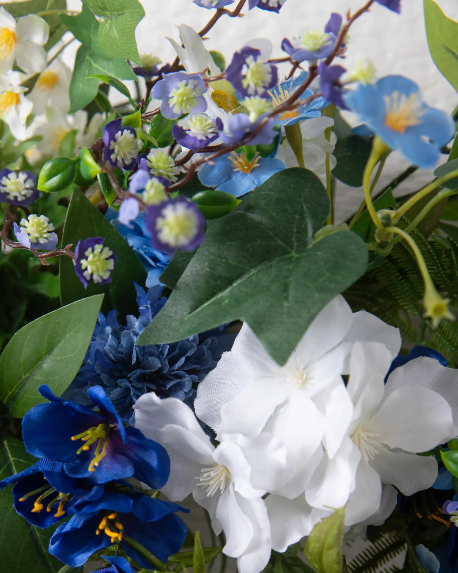 Outdoor Seaside Cottage Foliage