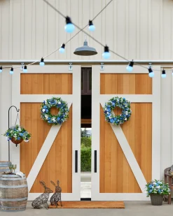 Outdoor Seaside Cottage Foliage