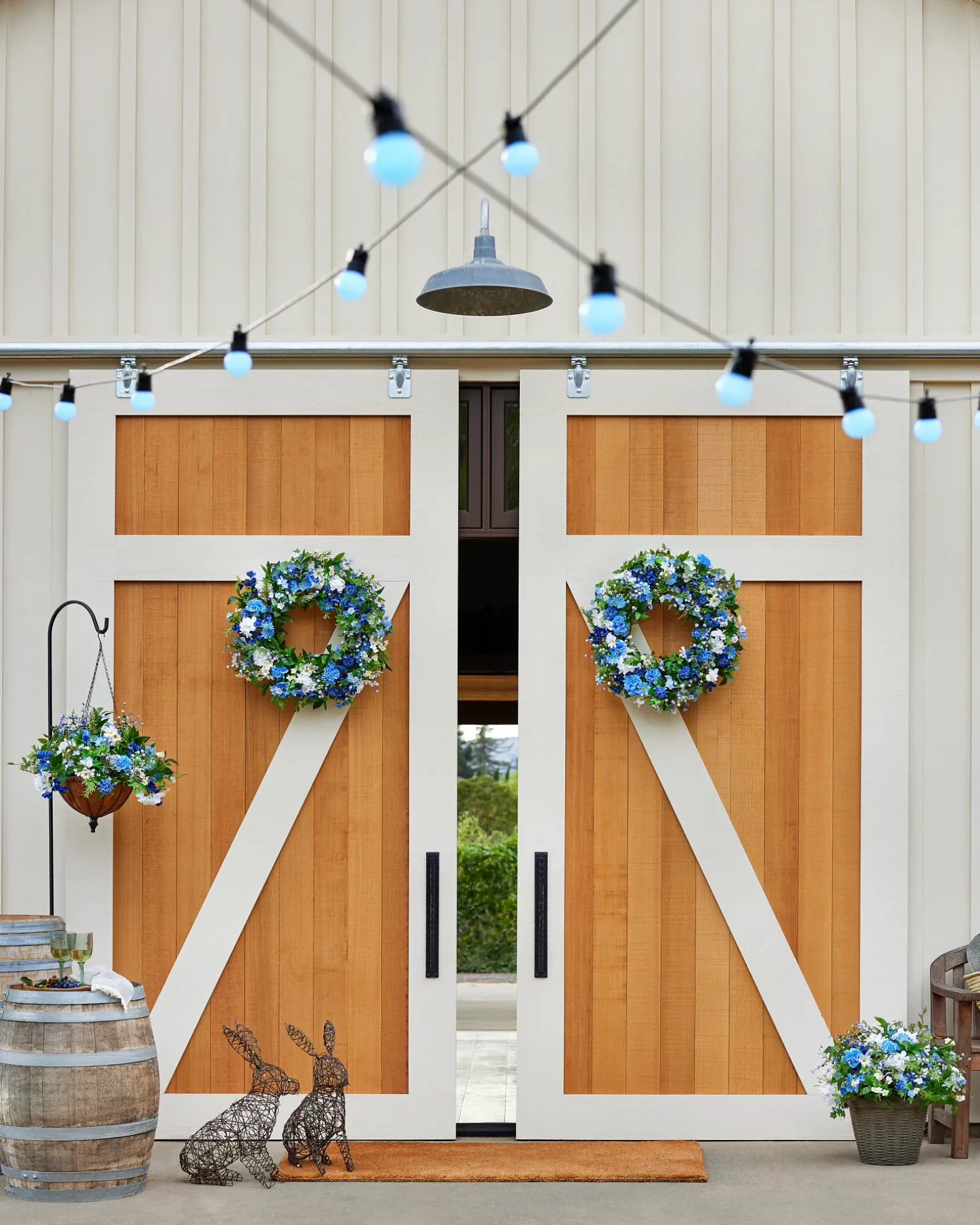 Outdoor Seaside Cottage Foliage