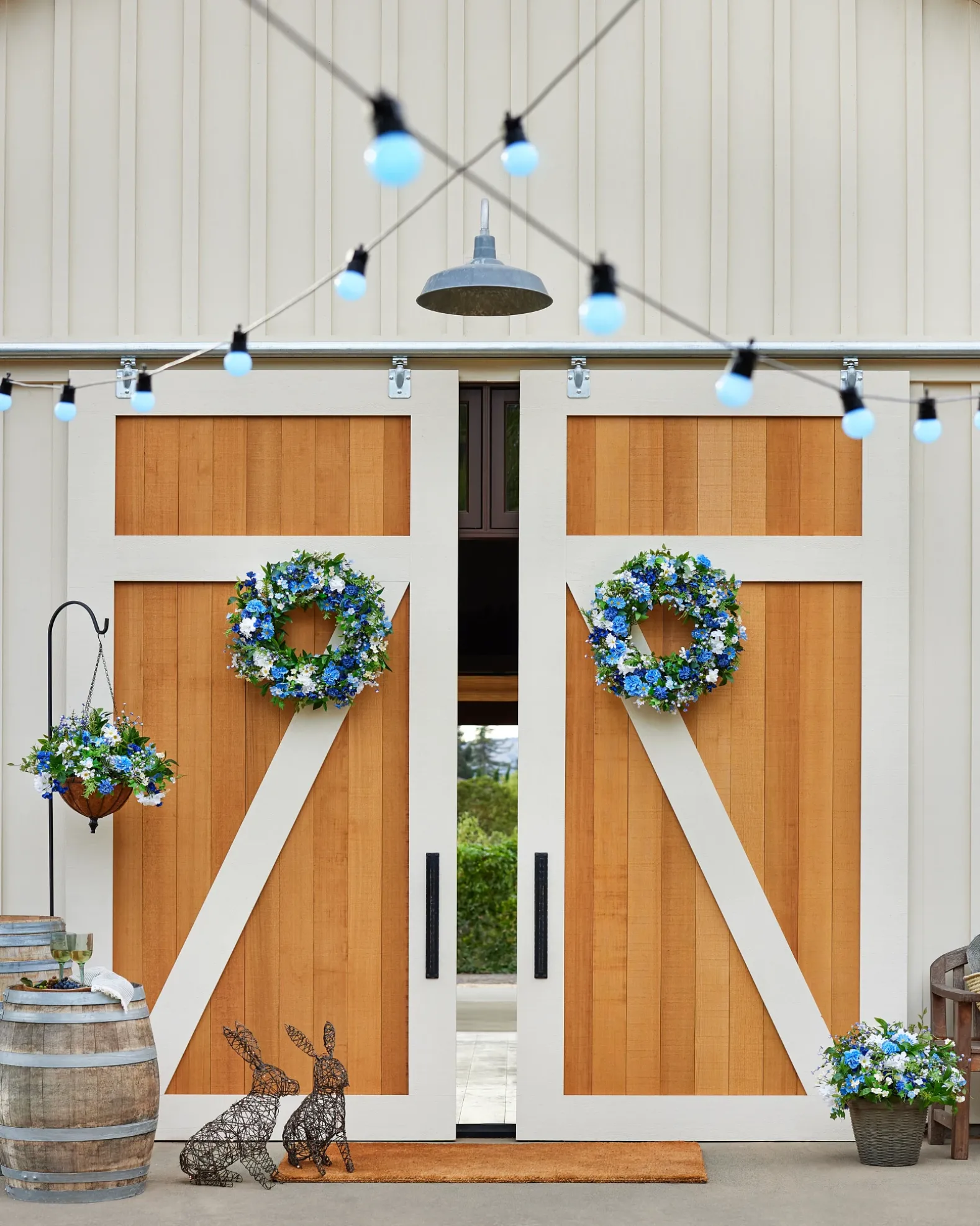 Outdoor Seaside Cottage Foliage