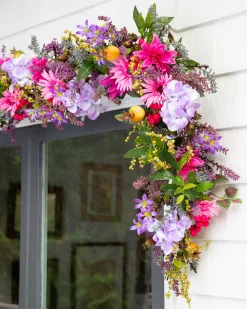 Outdoor Vibrant Summer Bloom Foliage