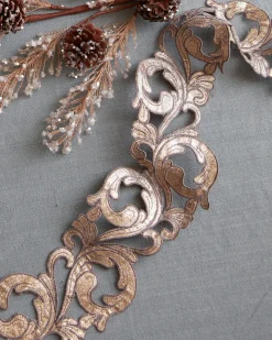 Victorian Cutout Christmas Tree Ribbon