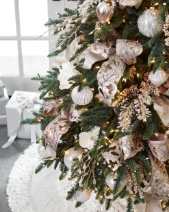 Victorian Cutout Christmas Tree Ribbon